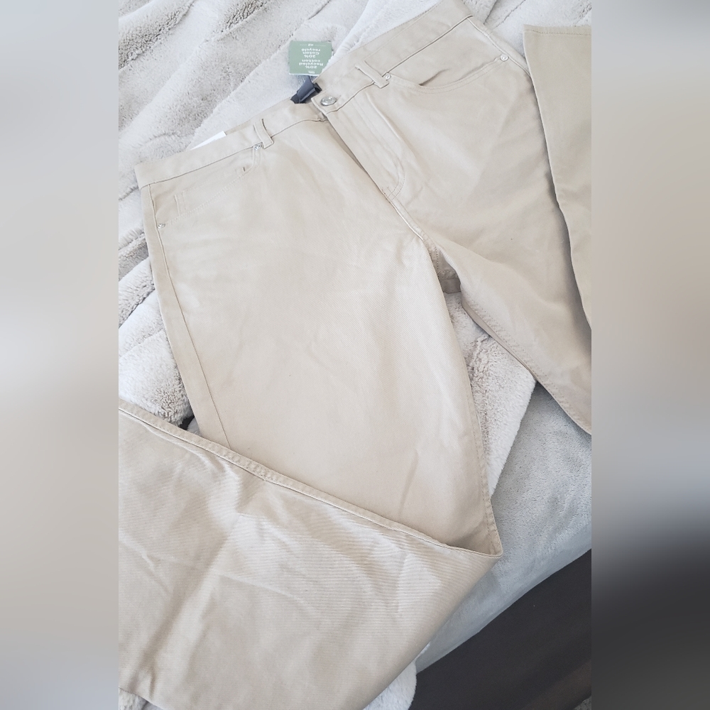 NWT H&M Men's Slim Fit Khakis